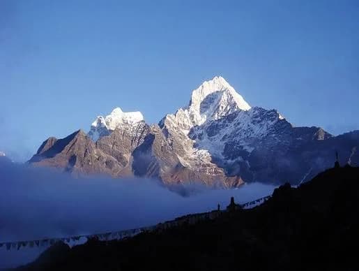Everest Helicopter Tour for Couples: Private Charter, Photography & Romantic Experiences